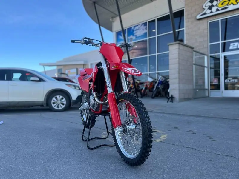 2025 GASGAS MC 250F thumbnail 9