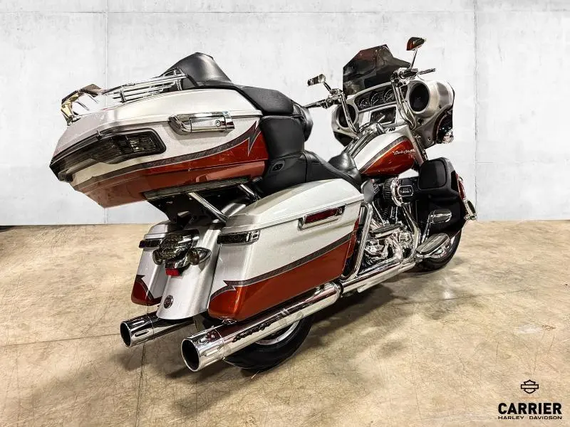 2014 Harley-Davidson Moto Harley-Davidson CVO LIMITED 2014