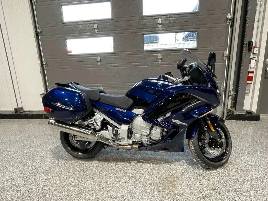 2025 Yamaha Fjr1300 alt