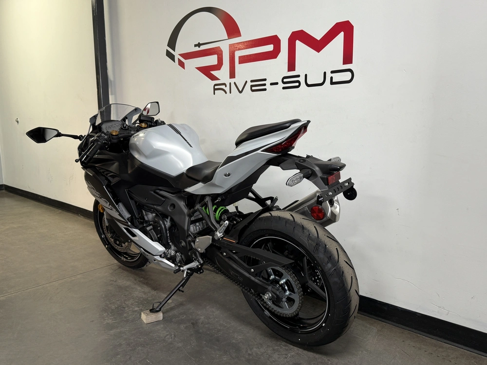 2025 Kawasaki Zx-4rr *6.29% Jusqu'à 84 Mois alt