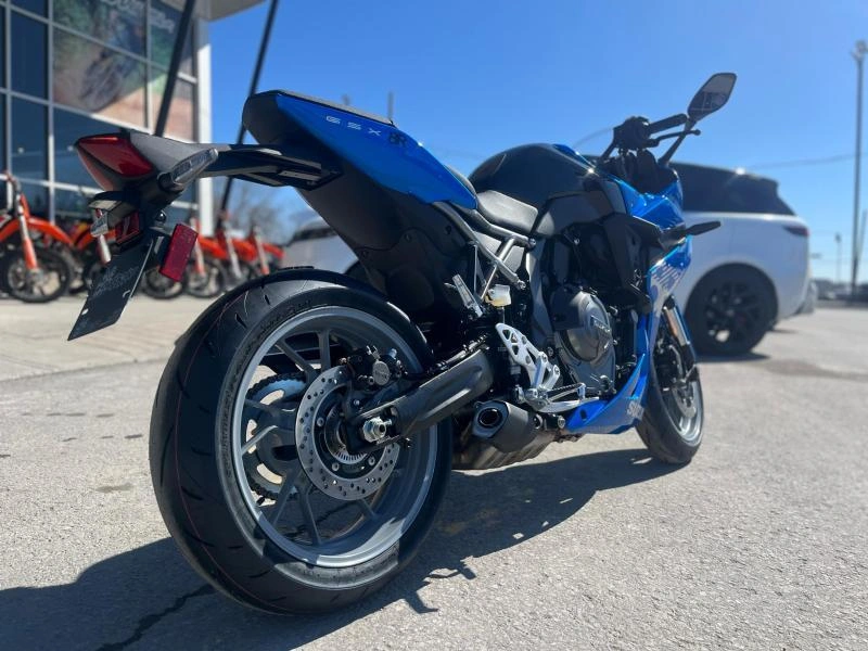 2025 Suzuki Gsx-8r alt