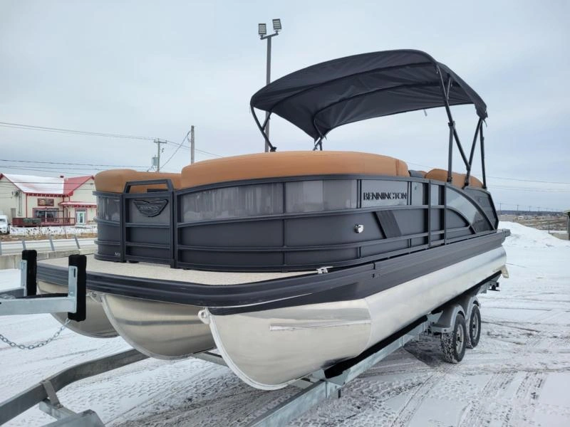 Bennington Marine M22 Swingback 3t Sps 2025 alt