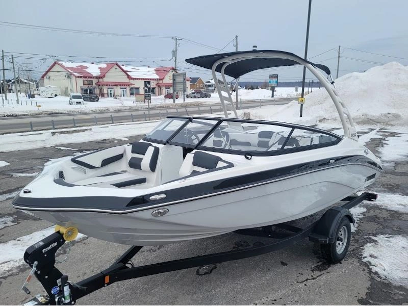 Yamaha 195s 2025 alt