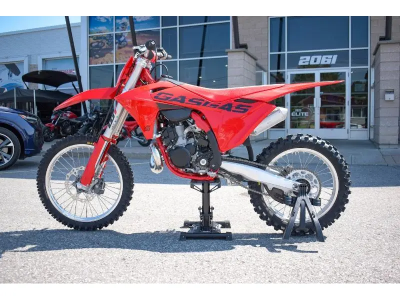 2025 GASGAS MC 250 thumbnail 6