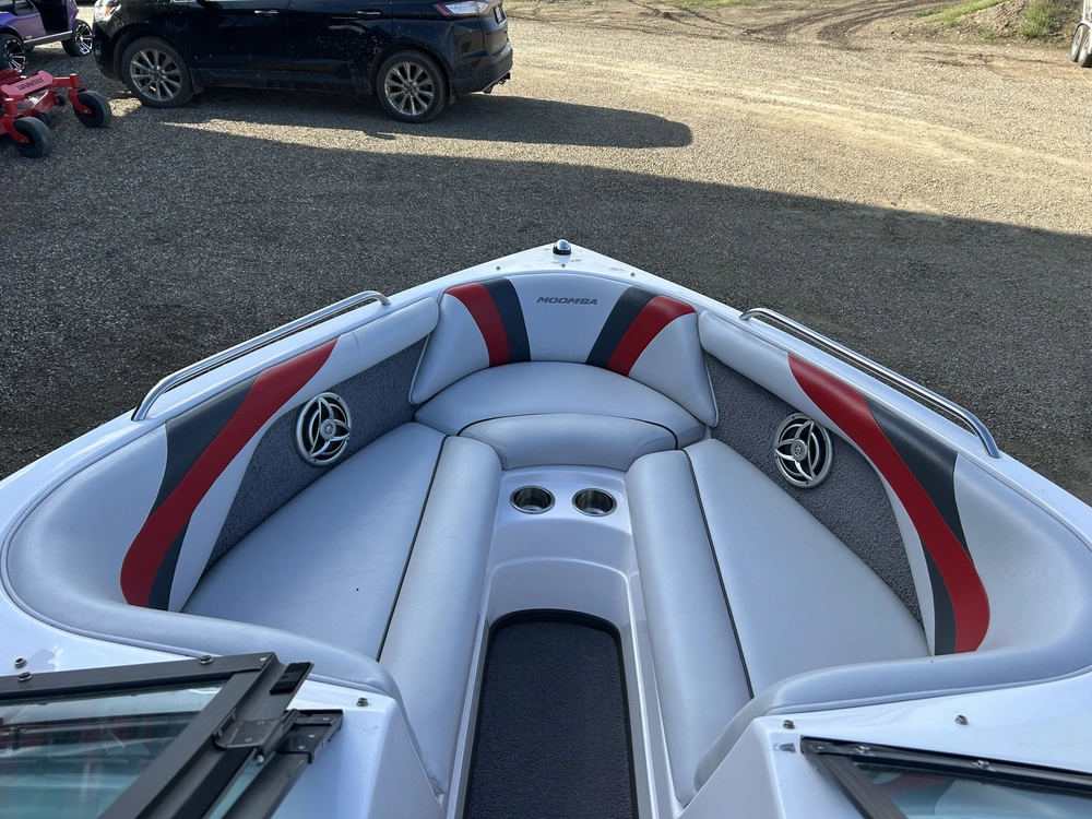 2008 Moomba Mobius Lsv alt