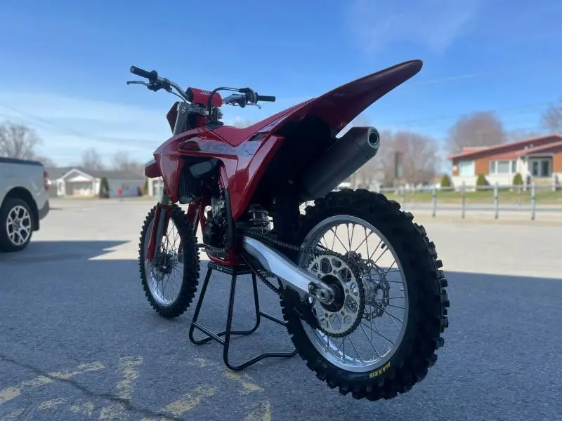 2025 GASGAS MC 250F thumbnail 6