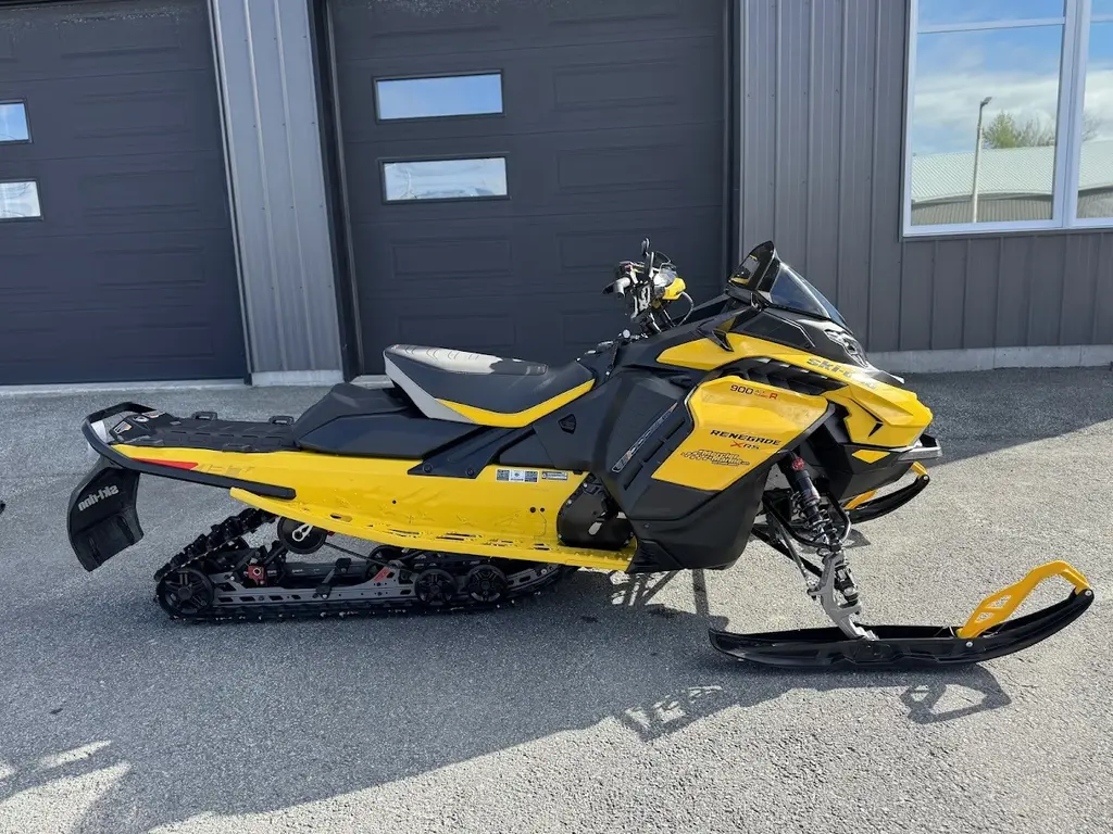 Ski-Doo Renegade XRS 900 ACE Turbo R 2025