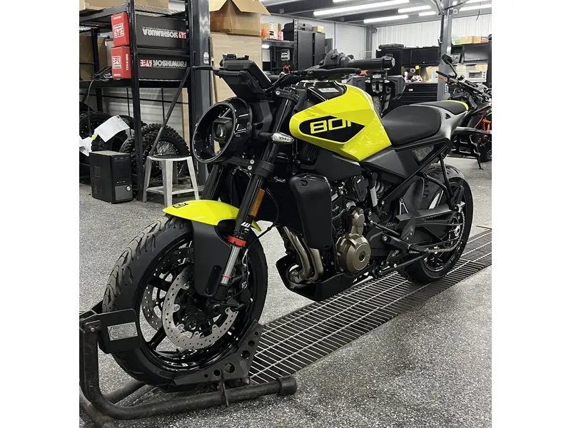 2025 Husqvarna VITPILEN 801