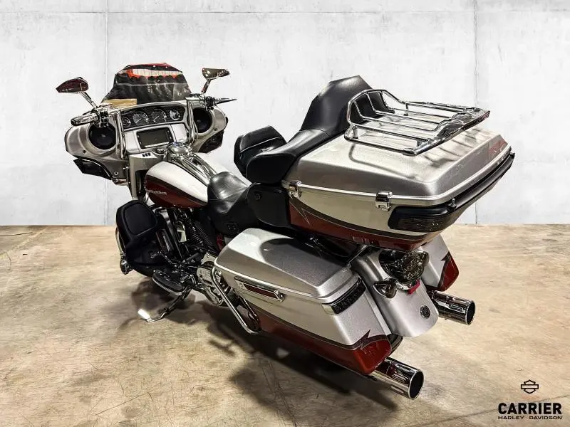 2014 Harley-Davidson Moto Harley-Davidson CVO LIMITED 2014