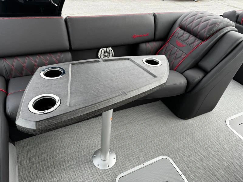 2024 Bennington Marine Rx23 Sport Swingback Demo alt