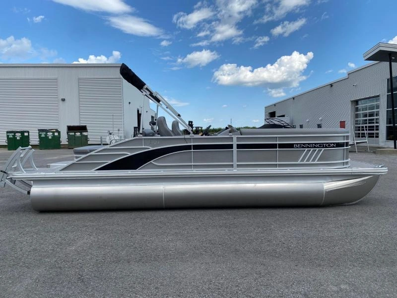 Bennington Marine L23 Swingback 3t Sps+ 2023 alt
