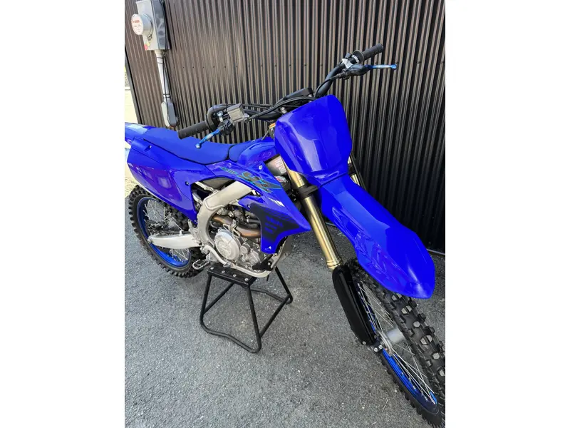 2024 Yamaha YZ450F thumbnail 10