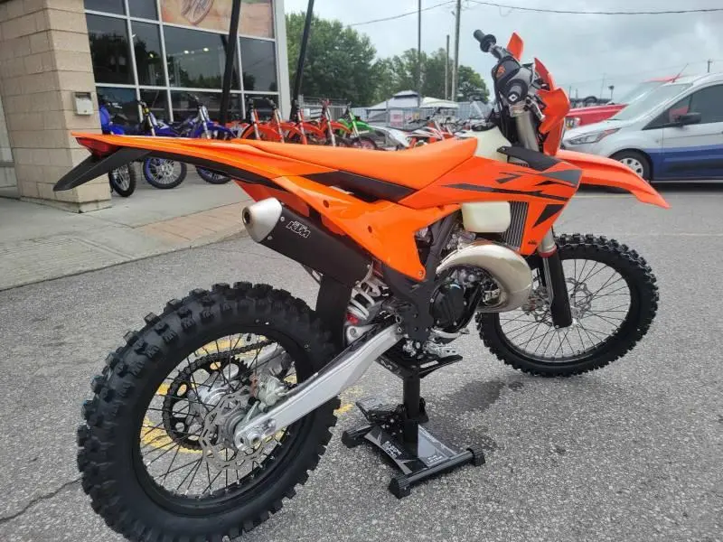2025 KTM 150 XC-W thumbnail 5