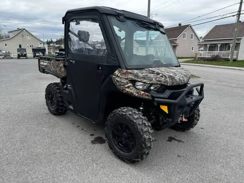 2024 Can-Am DEFENDER XT HD9
