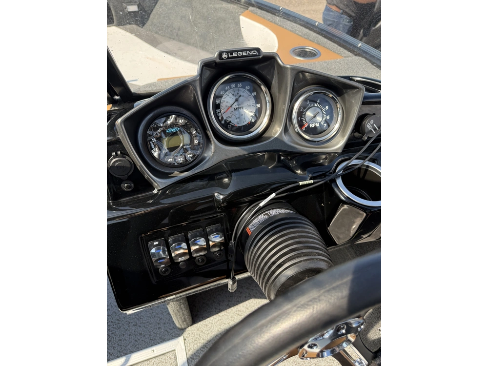 2024 Legend X18 W/ 90 Elpt 4s Merc, Galv Trailer & Bow To Stern Cover