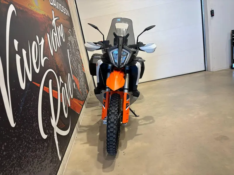 2024 KTM Adventure R 890