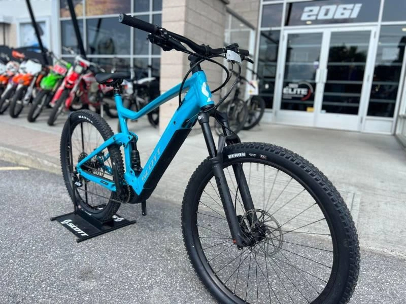 Scott Strike 940 Medium 2025 alt