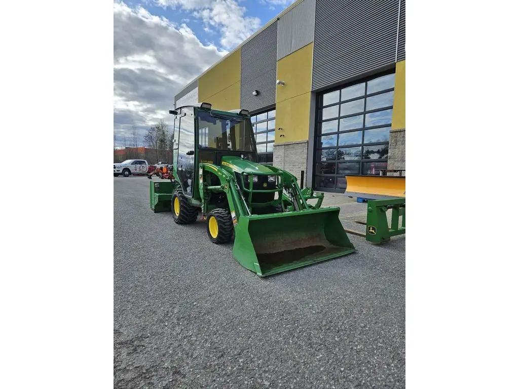 2025 John Deere 1025R