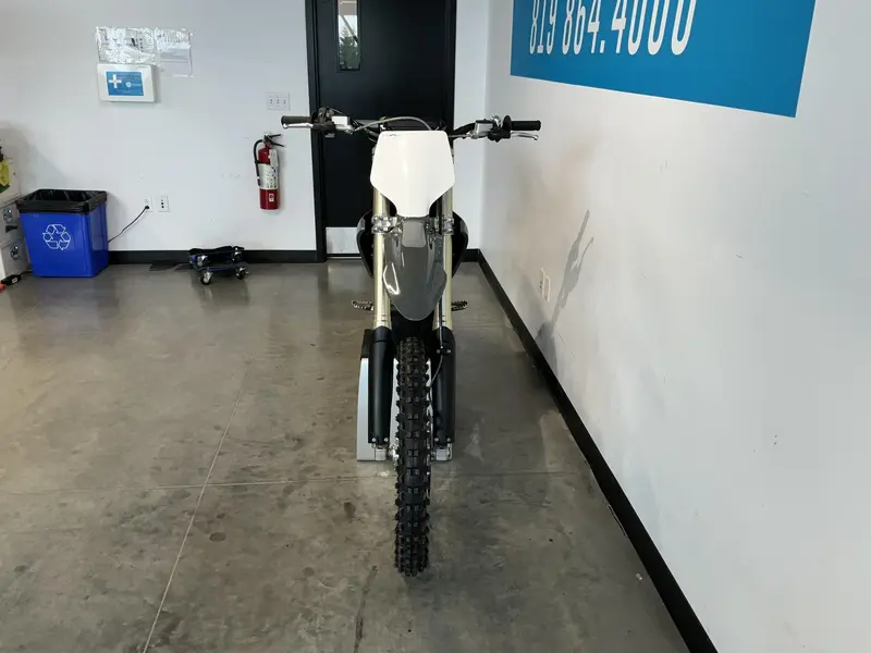 2024 Stark Future MX thumbnail 3
