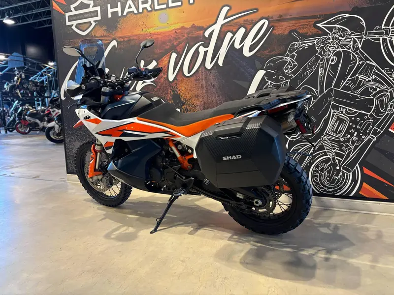 2024 KTM Adventure R 890