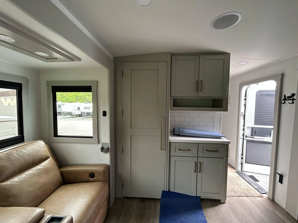 Brinkley Rv Z-air 285 2024 alt
