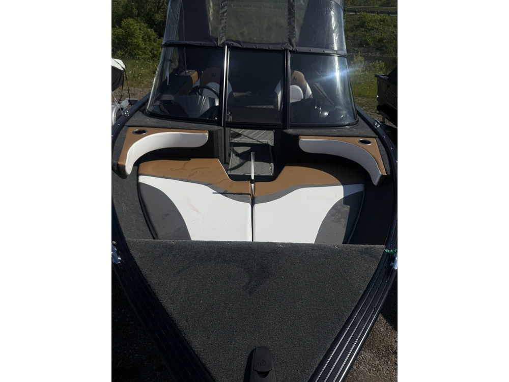 2024 Legend X18 W/ 90 Elpt 4s Merc, Galv Trailer & Bow To Stern Cover
