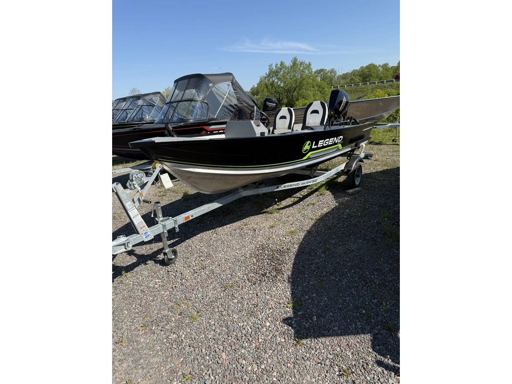 2025 Legend 16 Prosport Sc W/ 25 Elpt 4s Merc & Mooring Cover