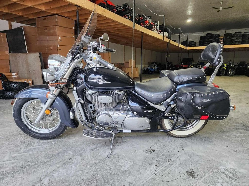 Suzuki C50t (vl800) 2011 alt