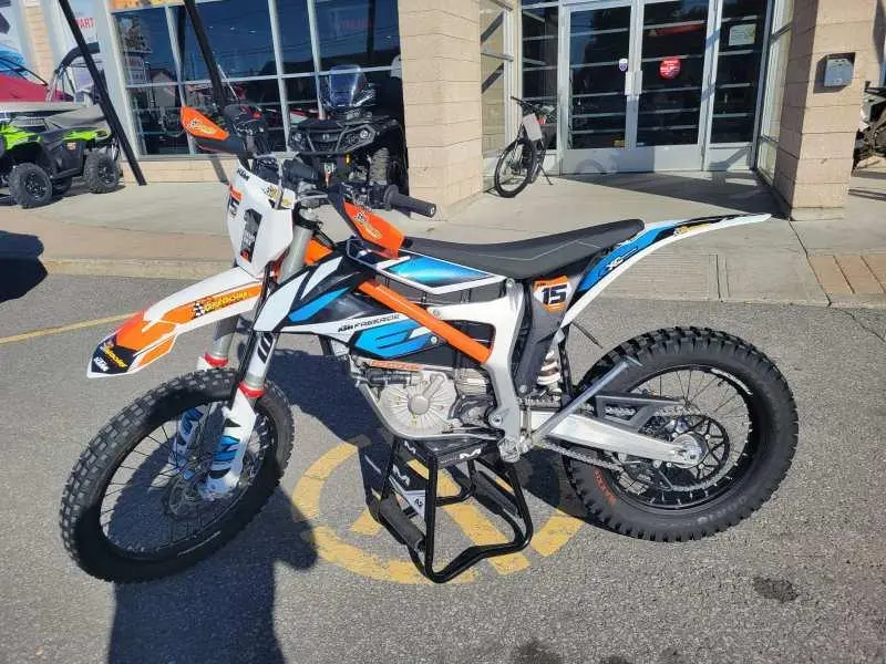 2022 KTM FREERIDE E-XC thumbnail 3