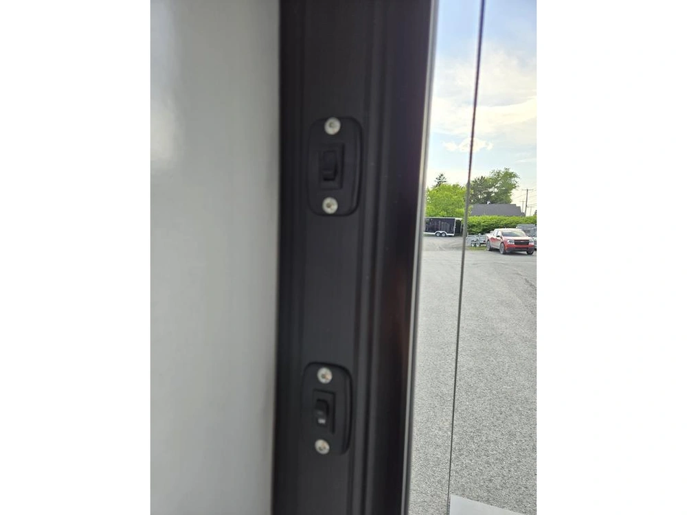 Ideal Cargo Remorque Fermée Évocore 6x12 Porte Rampe 2024 alt