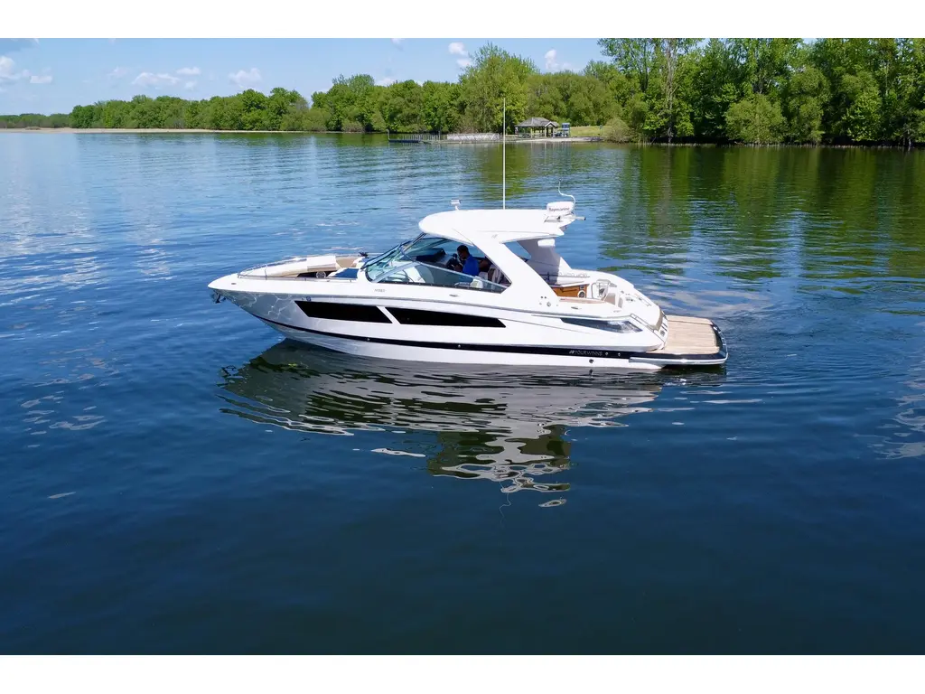 2015 Four Winns H350