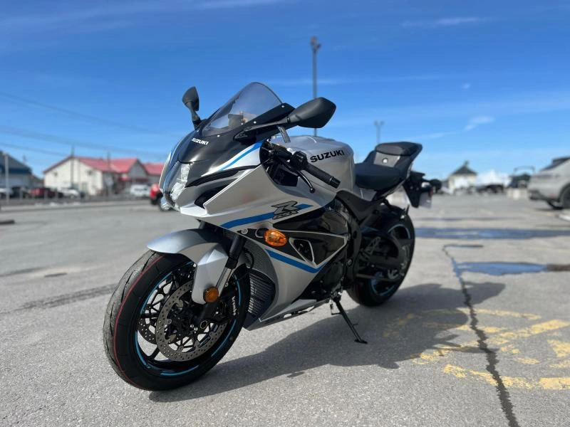 Suzuki Gsx-r1000a 2025 alt