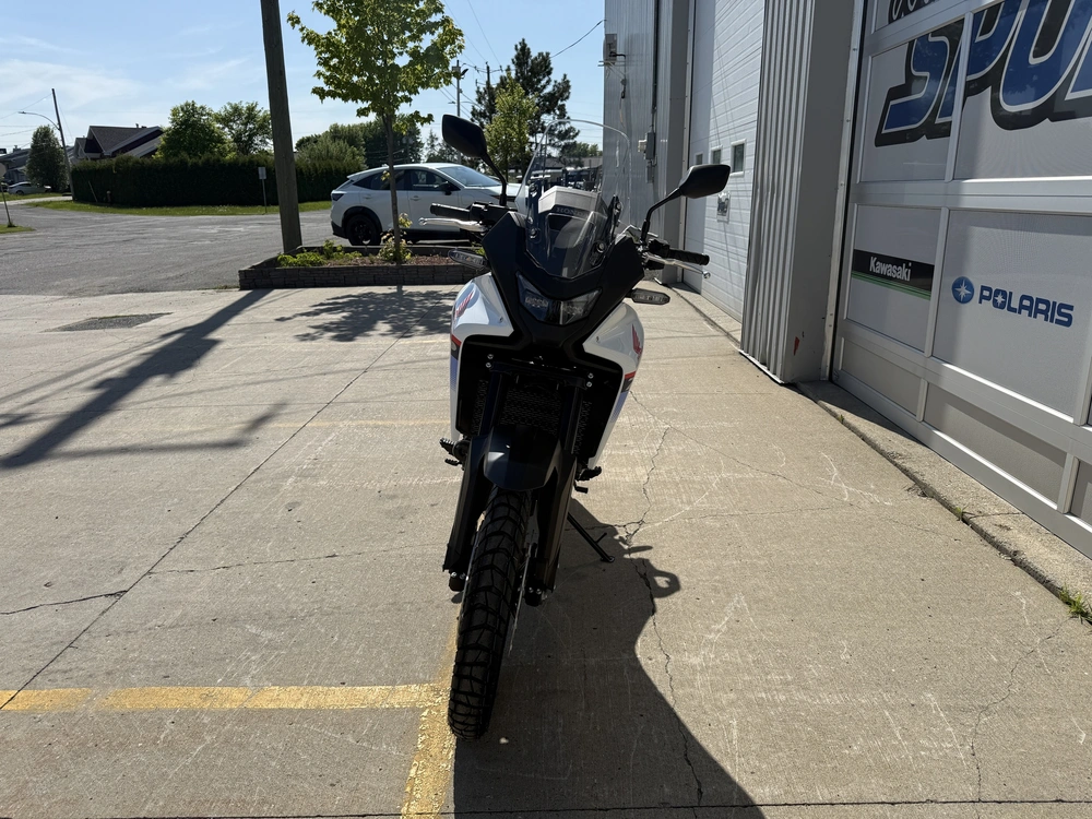 2025 Honda Transalp alt