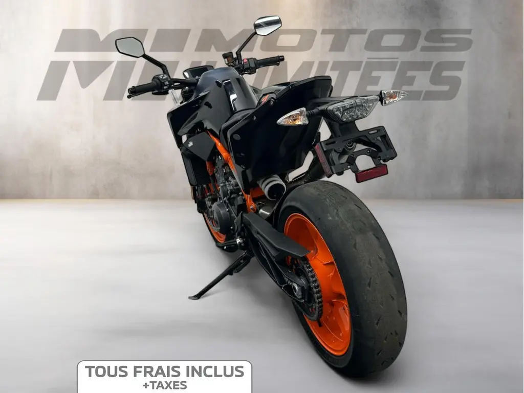 2023 KTM 890 DUKE R