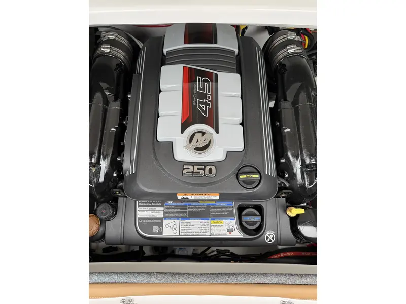 Four Winns H1 MERCRUISER 4.5L 2025