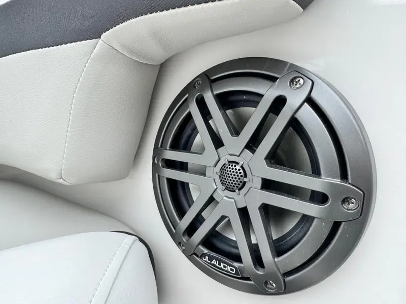 2023 Starcraft SVX 210 OB