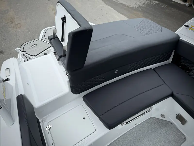 Four Winns H1 MERCRUISER 4.5L 2025