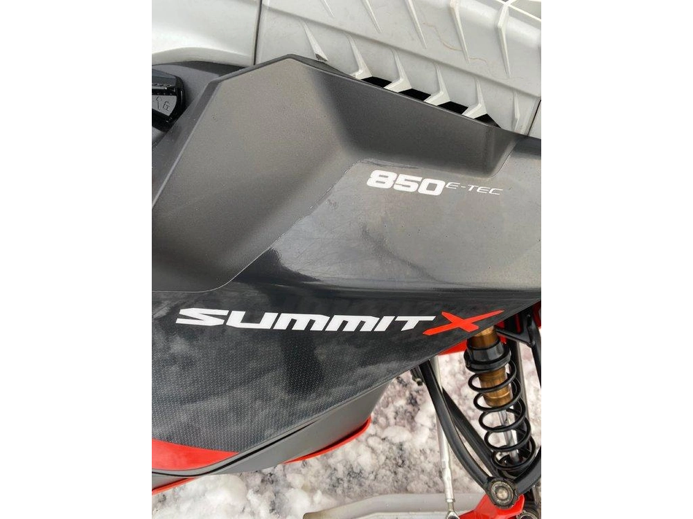 2021 Ski-doo Summit alt