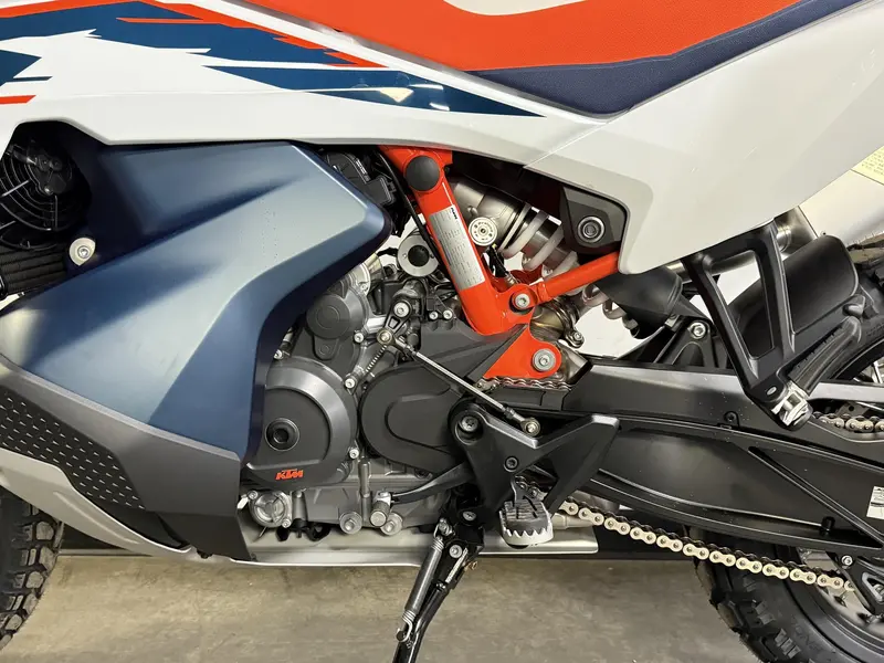 2025 KTM 890 ADVENTURE R *2.99% SUR 60 MOIS