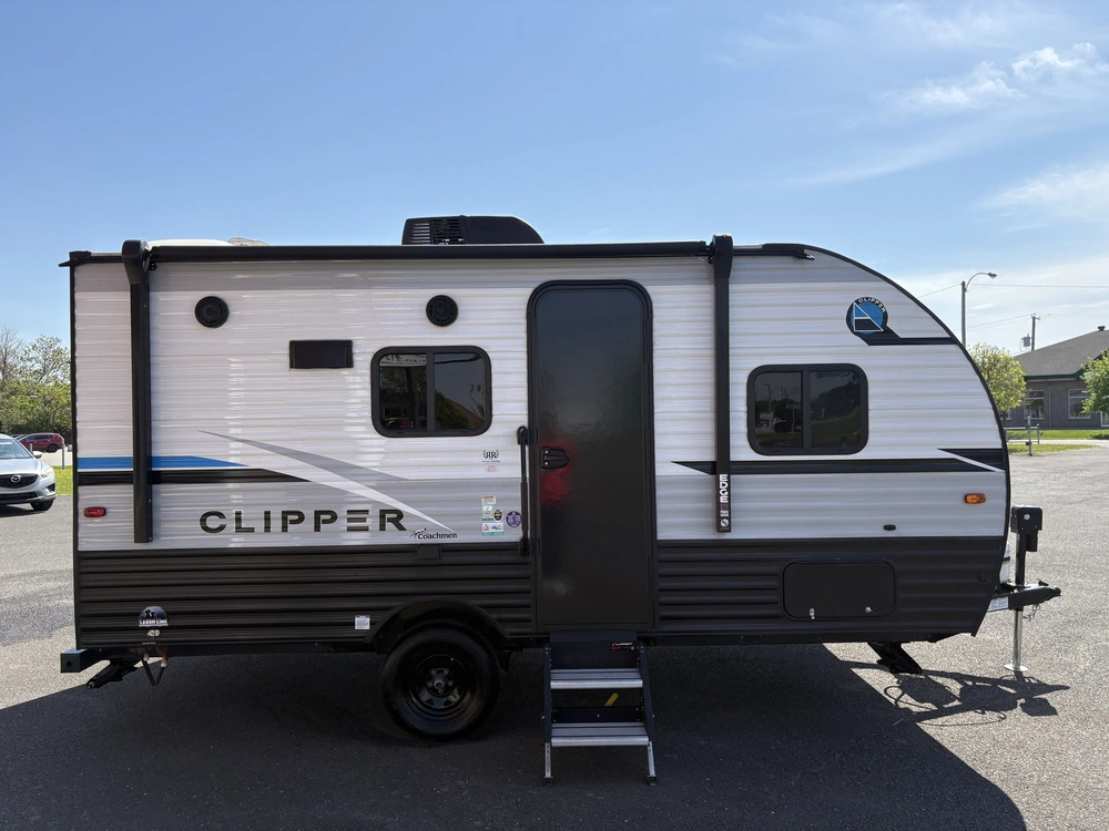 Coachmen Clipper 162rbu 2022 alt