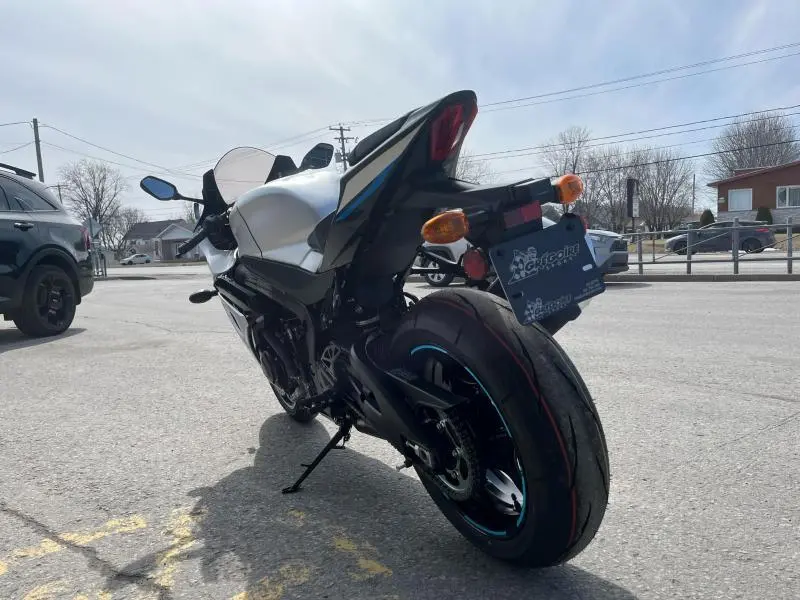 2025 Suzuki GSX-R1000A