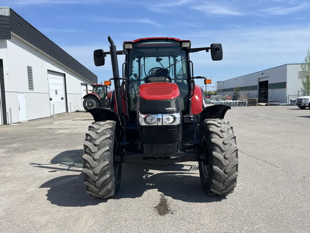 Case IH Farmall 105U 2016