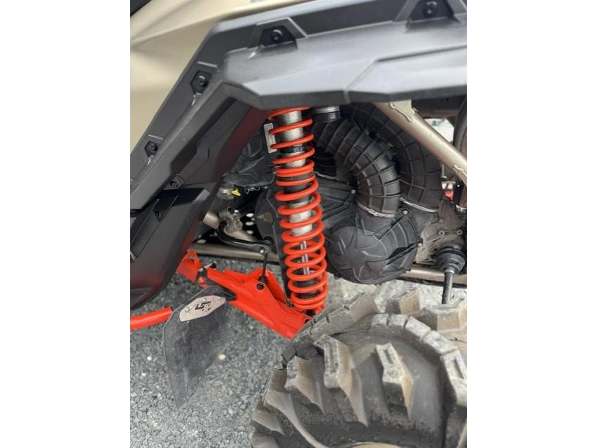 2022 Can-am Ssv Mav Xmr Turbrr Gy-72 22 X Mr Turbo Rr 72 - Liquid Titanium And Magma Red alt