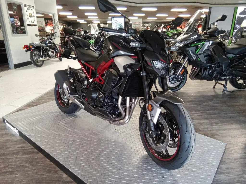 2025 Kawasaki Z900 