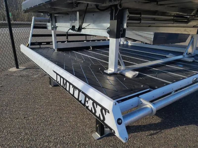 Limitless Short box deck (Fits 6' to 7'2" truck box range)