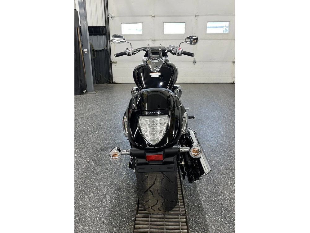 Suzuki Boulevard M109r 2025 alt