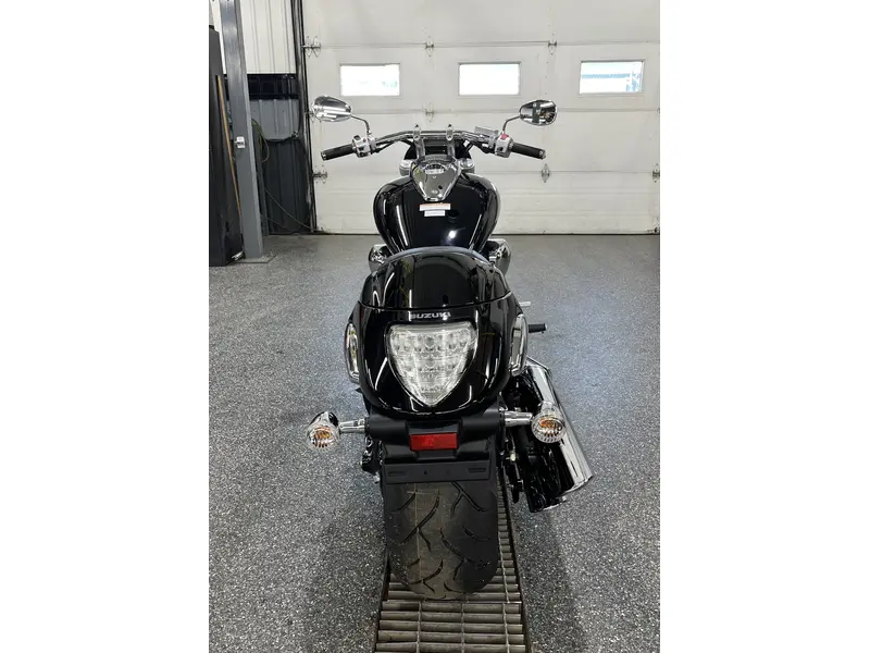 2025 Suzuki BOULEVARD M109R