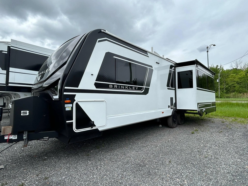 Brinkley Rv Z-air 285 2024 alt
