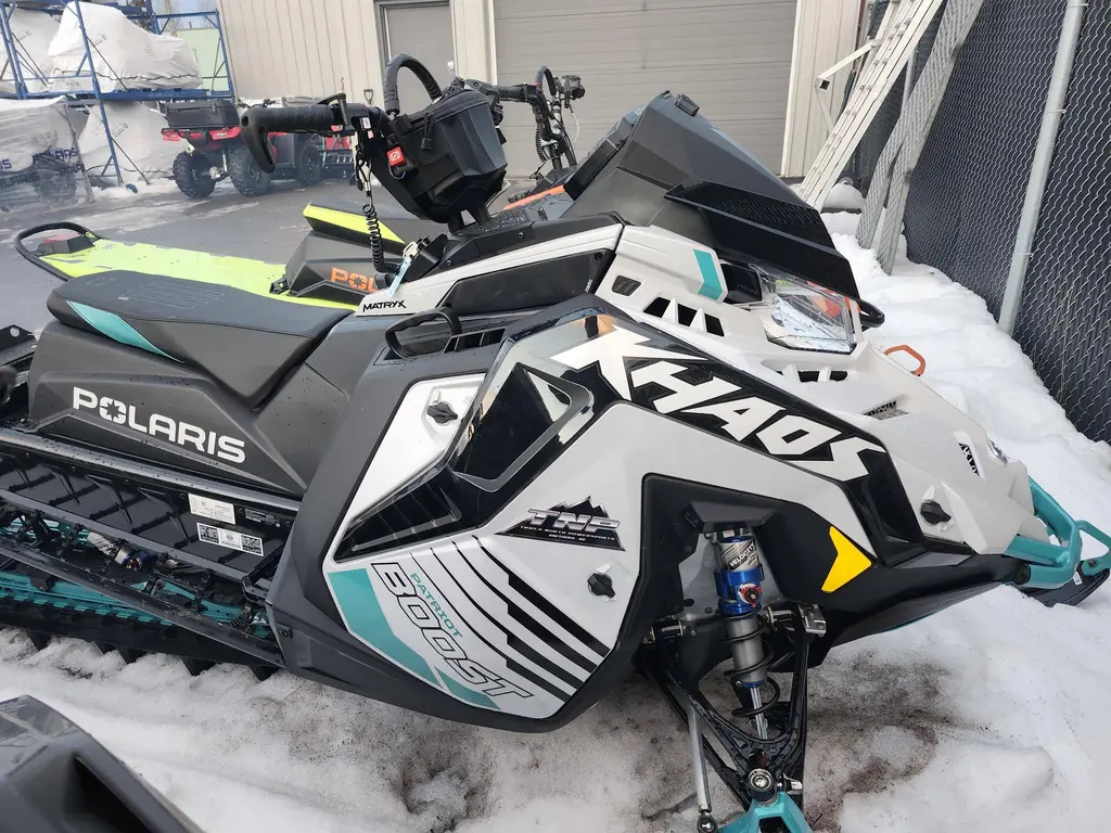 2025 Polaris *DEALER TESTED* Boost RMK KHAOS 165 - 7S Display