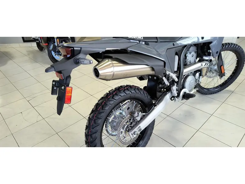 2025 Suzuki DR-Z4S
